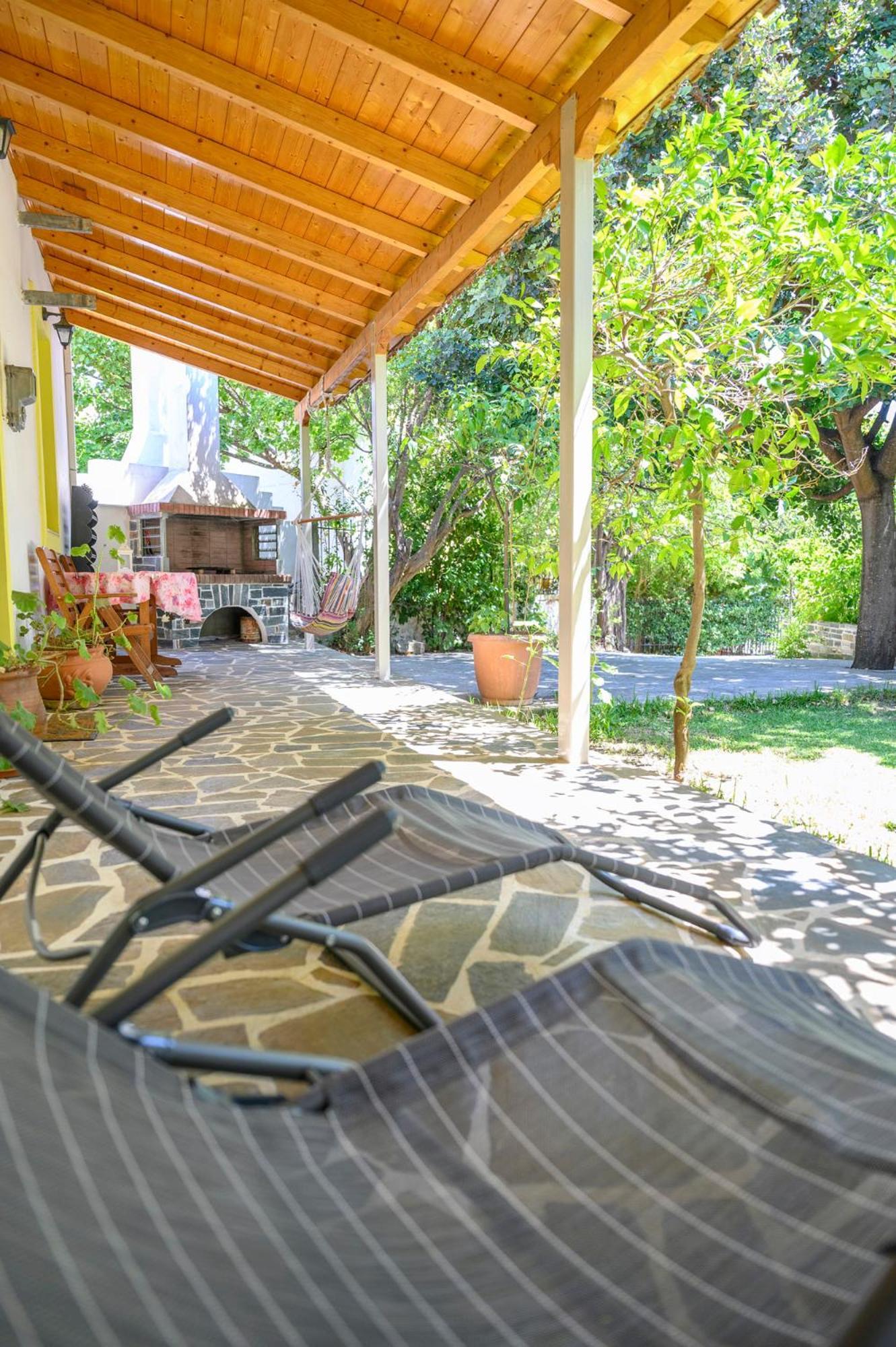 Small Villa Gerani Agios Vlasios  Exterior photo