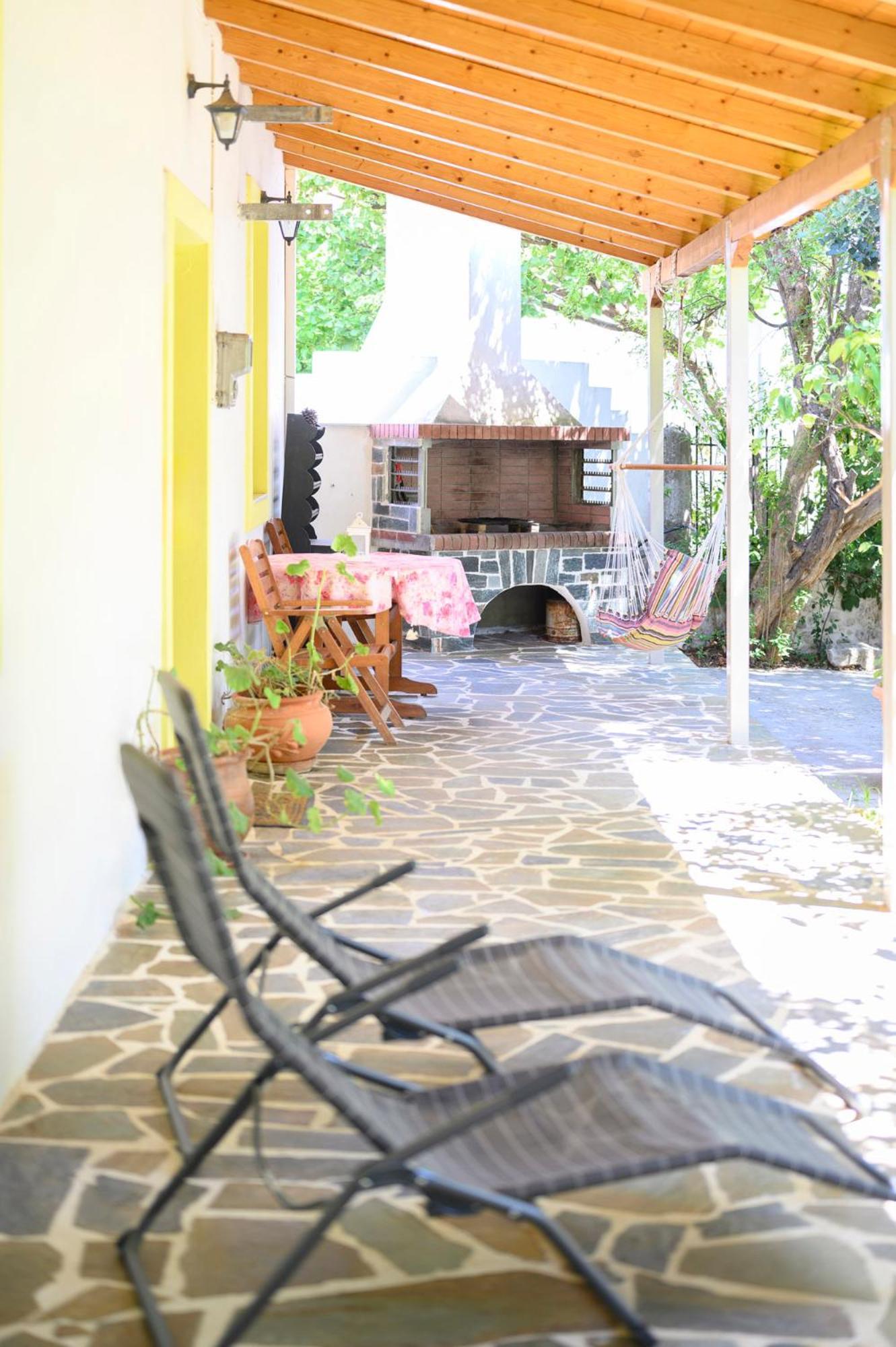 Small Villa Gerani Agios Vlasios  Exterior photo